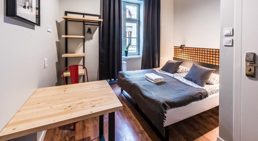 Flaminio Smart Sleep Aparthotel Krakow Ngoại thất bức ảnh